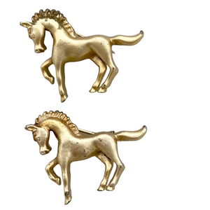 🍭6/$30 Gold horse pin brooches (set of 2)